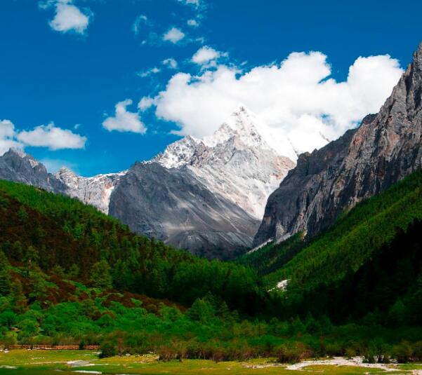 色季拉山——西藏本教的圣地，為西藏四大神山之一