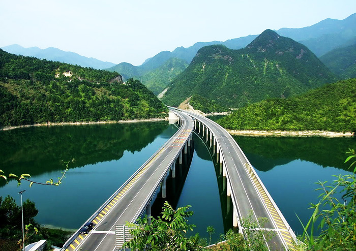 雅西高速