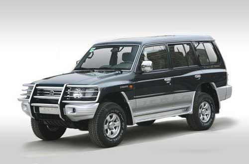 成都租越野車-成都租三菱獵豹(黑金剛)多少錢一天