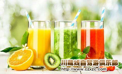 自駕川藏線裝備食物和水必不可少.jpg